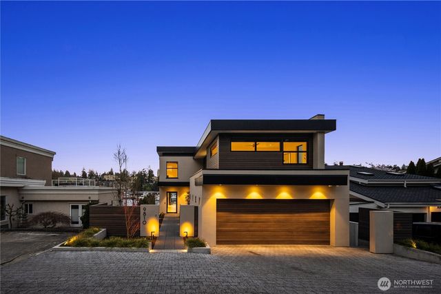 9810 SE Shoreland Drive, Bellevue, WA 98004