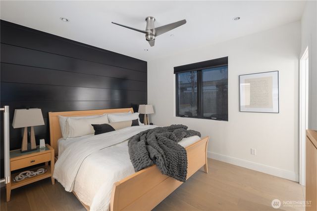 9810 SE Shoreland Drive, Bellevue, WA 98004