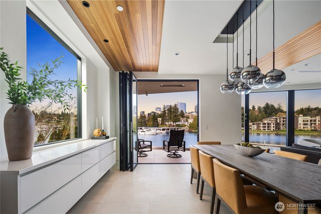 9810 SE Shoreland Drive, Bellevue, WA 98004