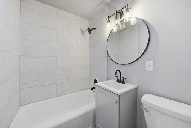 107 E 149th Street, Harvey, IL 60426