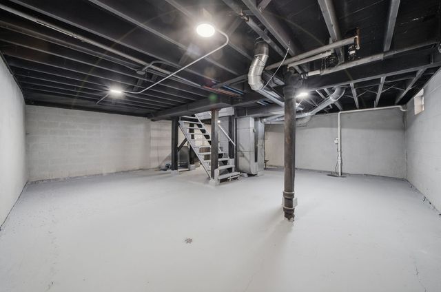 107 E 149th Street, Harvey, IL 60426