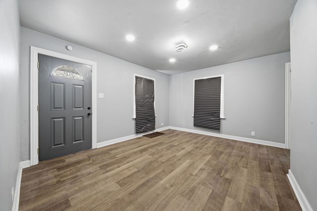 107 E 149th Street, Harvey, IL 60426