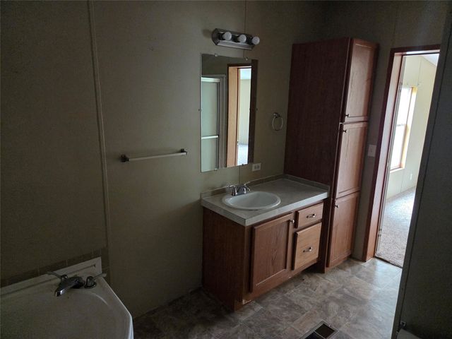 345 County Road 4231, Mt Pleasant, TX 75455