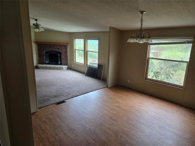 345 County Road 4231, Mt Pleasant, TX 75455