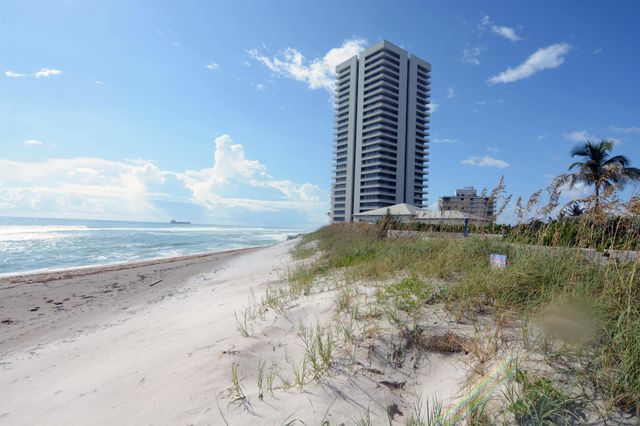 5510 N Ocean Drive 21-D, Singer Island, FL 33404