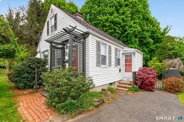 10-12 Garden Street, Farmington, CT 06032
