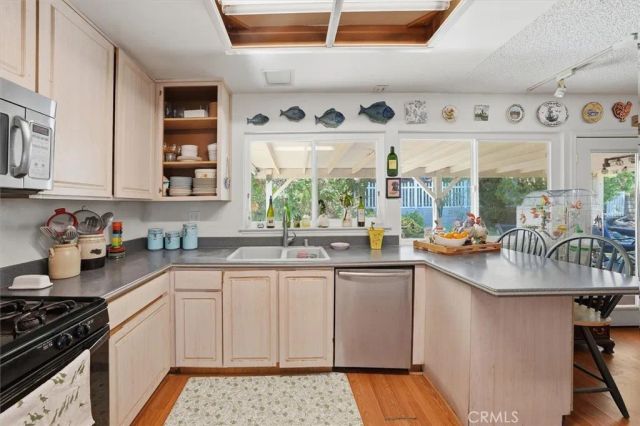 27951 Sycamore Creek, Valencia, CA 91354