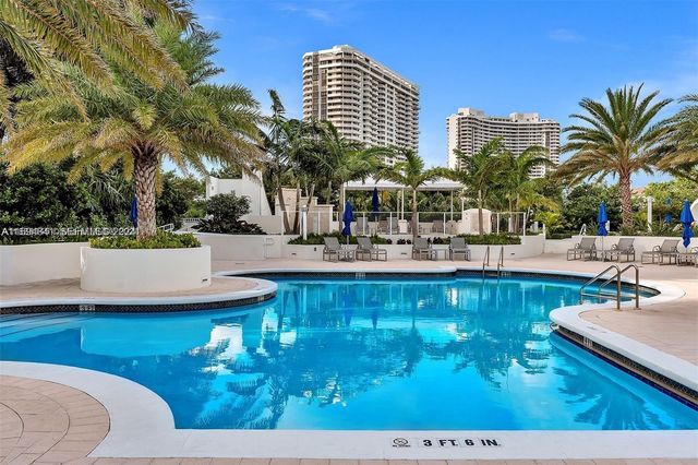 3000 Island Boulevard 1201, Aventura, FL 33160