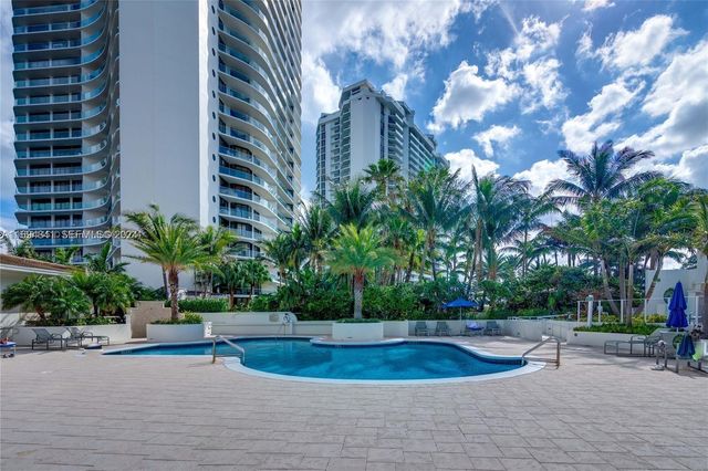 3000 Island Boulevard 1201, Aventura, FL 33160