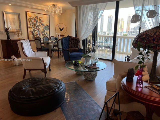 3000 Island Boulevard 1201, Aventura, FL 33160