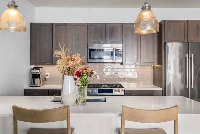 6 Ashland 2, Boston, MA 02122