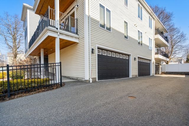 6 Ashland 2, Boston, MA 02122