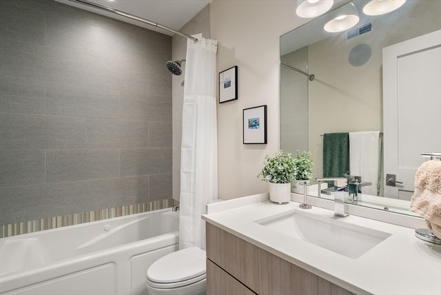 6 Ashland 2, Boston, MA 02122