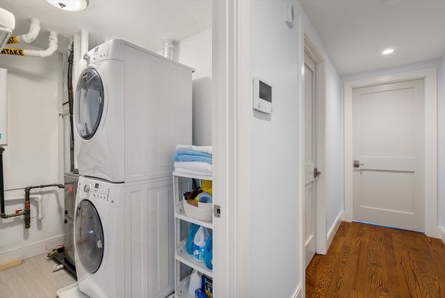 6 Ashland 2, Boston, MA 02122