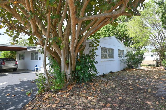 4231 Arbor Way, Palm Beach Gardens, FL 33410