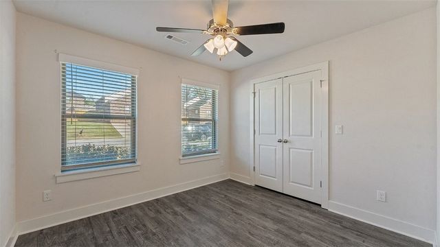 1311 Valley Drive, Gentry, AR 72734