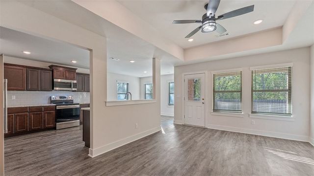 1311 Valley Drive, Gentry, AR 72734
