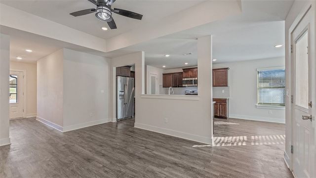 1311 Valley Drive, Gentry, AR 72734