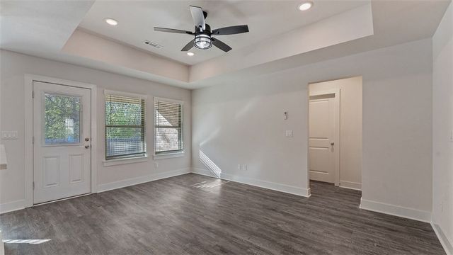 1311 Valley Drive, Gentry, AR 72734