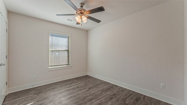 1311 Valley Drive, Gentry, AR 72734