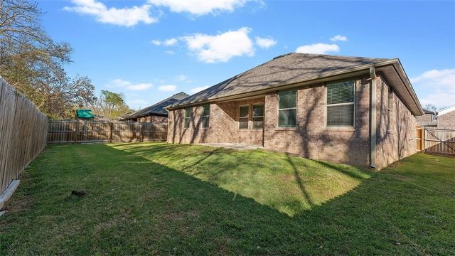 1311 Valley Drive, Gentry, AR 72734