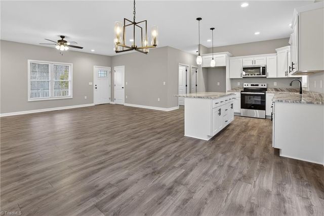 918 Freedom Trail, Asheboro, NC 27205