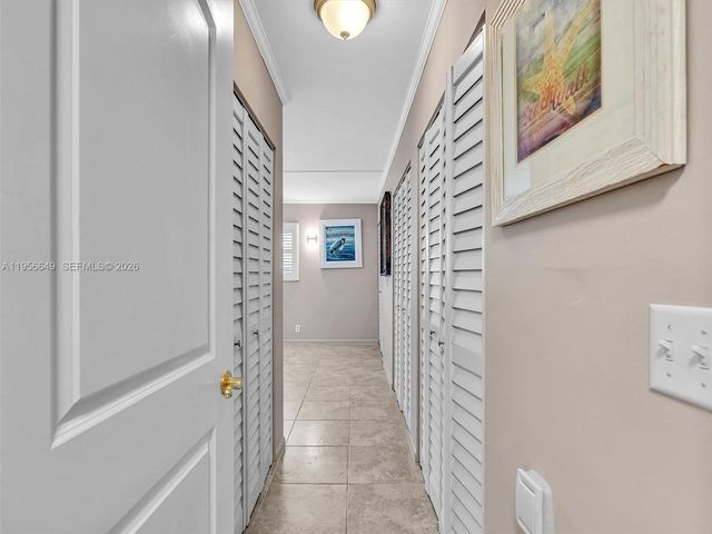 201 SE 11th Ter 303, Dania Beach, FL 33004