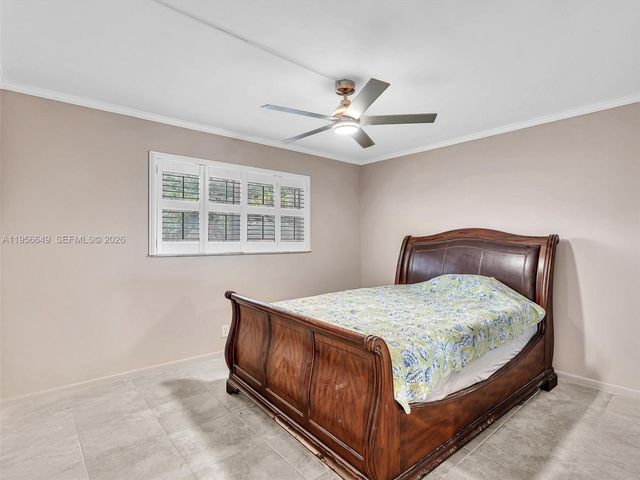 201 SE 11th Ter 303, Dania Beach, FL 33004