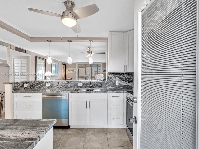 201 SE 11th Ter 303, Dania Beach, FL 33004