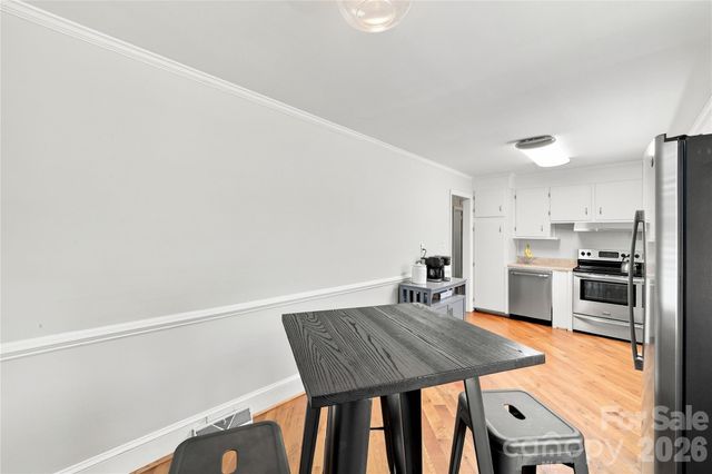 6142 King George Drive, Charlotte, NC 28213