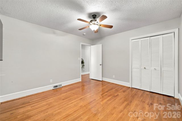 6142 King George Drive, Charlotte, NC 28213