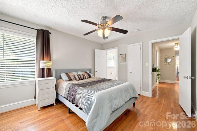 6142 King George Drive, Charlotte, NC 28213