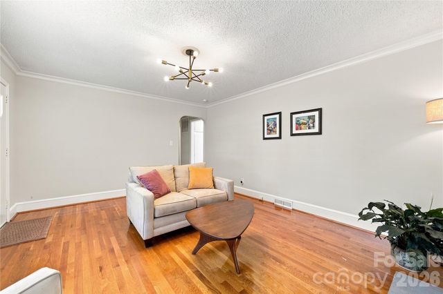 6142 King George Drive, Charlotte, NC 28213
