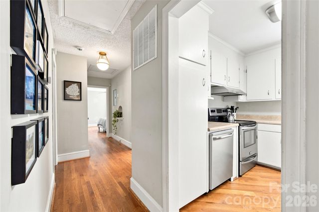 6142 King George Drive, Charlotte, NC 28213