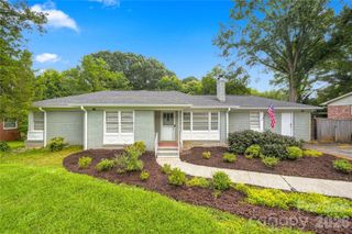 6142 King George Drive, Charlotte, NC 28213