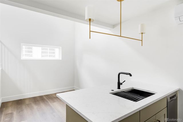 1059 S York Street, Denver, CO 80209