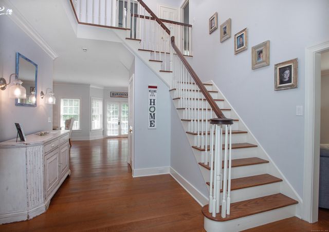 23 Pond Road, Ridgefield, CT 06877