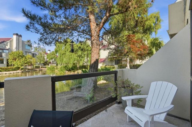 126 Shorebird Circle, Redwood City, CA 94065