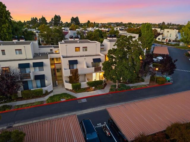 126 Shorebird Circle, Redwood City, CA 94065