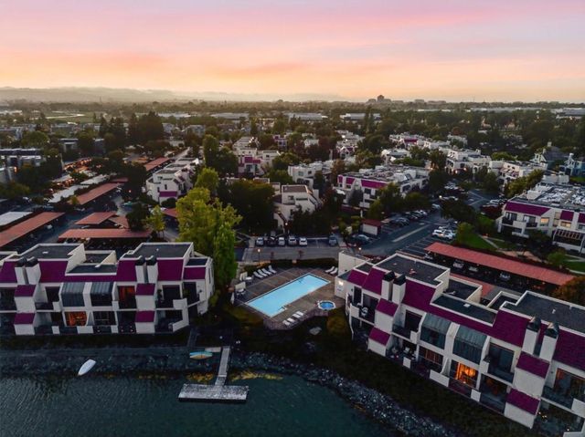 126 Shorebird Circle, Redwood City, CA 94065