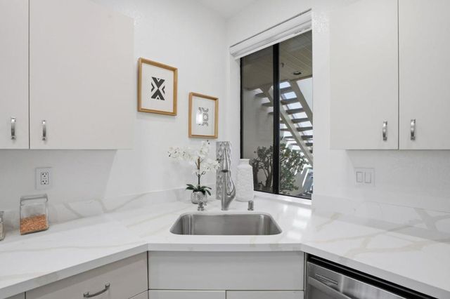 126 Shorebird Circle, Redwood City, CA 94065