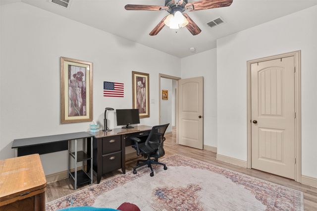 211 Chinaberry Trail, Forney, TX 75126