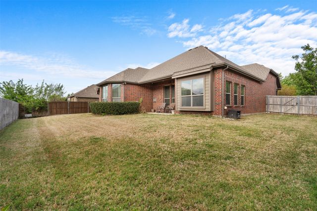 211 Chinaberry Trail, Forney, TX 75126