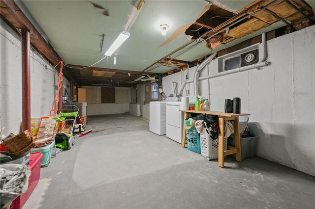 401 Lake Shore Drive, Warwick, RI 02889