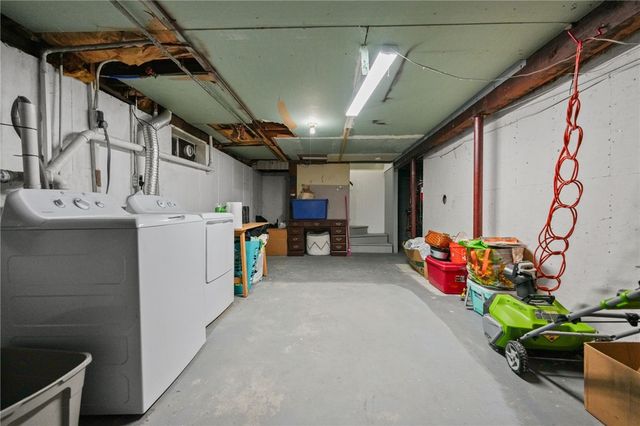 401 Lake Shore Drive, Warwick, RI 02889