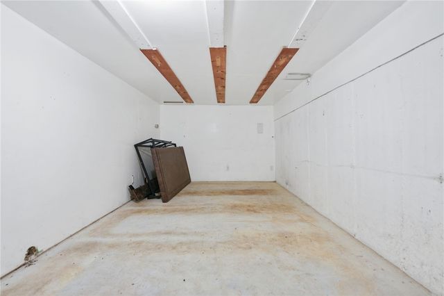 401 Lake Shore Drive, Warwick, RI 02889