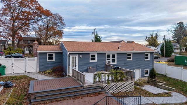 401 Lake Shore Drive, Warwick, RI 02889