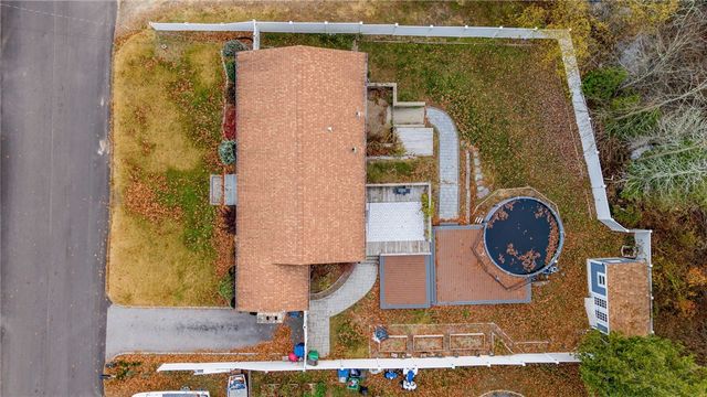 401 Lake Shore Drive, Warwick, RI 02889