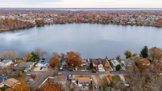 401 Lake Shore Drive, Warwick, RI 02889