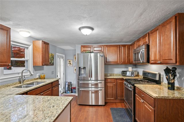 401 Lake Shore Drive, Warwick, RI 02889